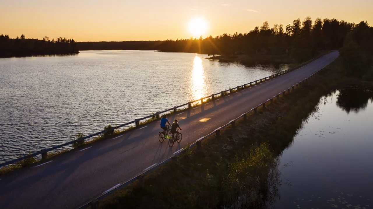 Cykla runt Sveriges största sjö